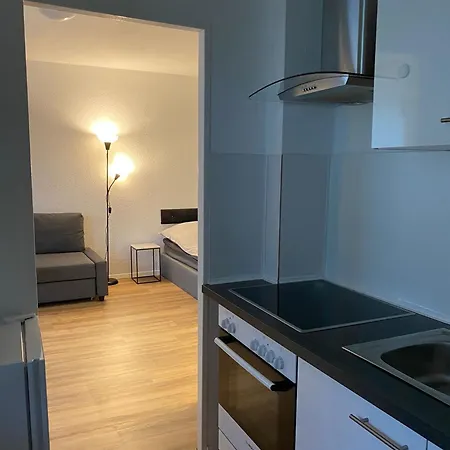 Moeblierte Einzimmerwohnung Mit Balkon Appartement *